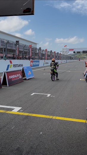 840K views · 13K reactions | Hampiirrr sajaa bolo  #monjenkspeed #matic200 | Agus Hermansyah | Facebook