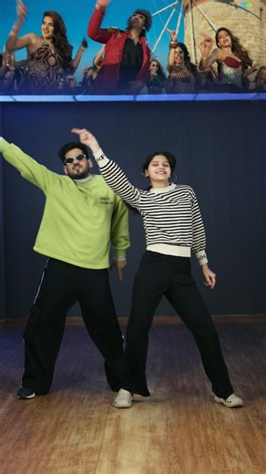 Nache Nache | The RajaSaab | Prabhas, Malavika Mohan, Nidhhi Agerwal, Riddhi #dance #shorts #reels