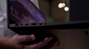 【ThinkPad X1 Extreme】極其強大💪 你們知道為什麼 #ThinkPadX1Extreme，被稱為Extreme嗎🤔? 就讓ThinkPad大師Kevin Beck(右)替大家解惑! ThinkPad大師Kevin Beck重點整理✍: ✅延續ThinkPad的安全防護、沈穩、可靠💯 ✅15.6吋最高搭載4K高清Dolby顯示器、Nvdia Geforce 1050Ti高階顯卡、Dolby音效，除了可輕鬆解決工作，同時可帶來良好的遊戲體驗👍 ✅只有1.7公斤重，18.4mm厚度，擁有指紋辨識功能，最高可搭載紅外線攝影機! 立馬查看影片，了解更多吧😋😋 | Lenovo Taiwan