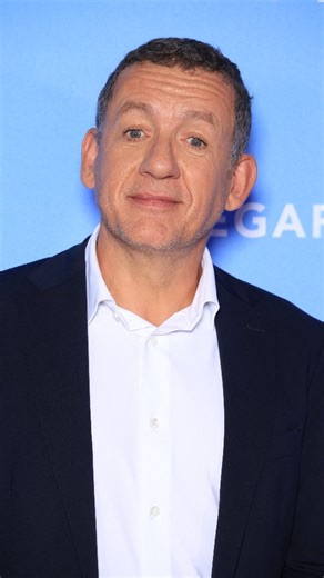 PUREBREAK | Dany Boon prend la pose devant les photographes lors de l’avant première du film "REGARDE". #danyboon #avantpremière #regarde #cinema... | Instagram