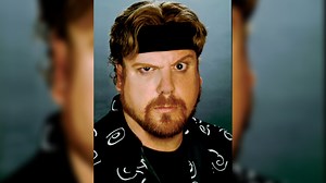 Las Vegas headliner Amazing Johnathan dies at 63