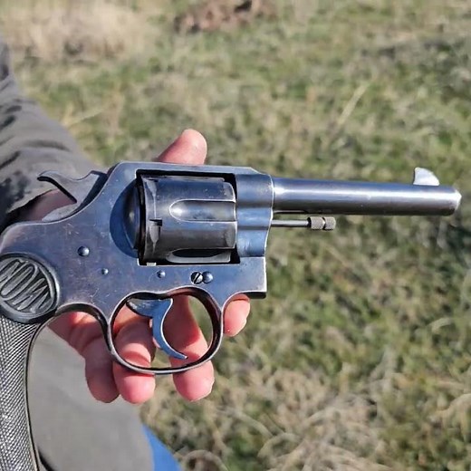 Colt new service in 45 colt from 1927! #colt #colt45 #doubleaction #revolver