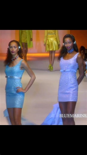 #BrandiQuinones and #BeverlyPeele for #Blumarine Spring Summer 1995 #fashion #model