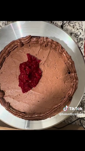 Delicious Cake Inspiration from The Summer I Turned Pretty