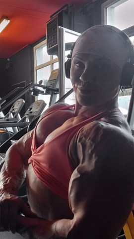 Jacqueline (jay) Fuchs ifbb pro on Instagram: "Wish everyone a wonderful Sunday. Never forget: nothing is impossible. Stay calm and stay true to your values. And do it for yourselves ... no matter what you do ... I am grateful every day and never let it take away my smile . Thank you for your support . looking forward for more fans on my onlyfans page...let's rock on links in bio #BodyOdyssey #movie #premiere #nextlevel #bodybuilding #show #muscle #dreambig style @befitapparel coaching @helletre