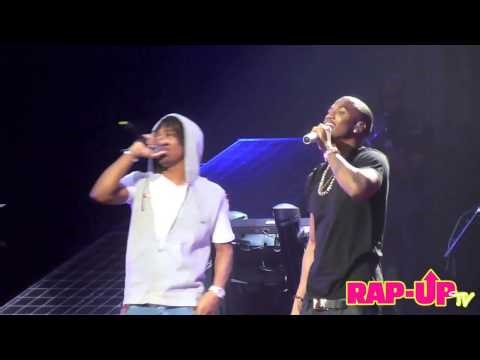 Trey Songz and Lupe Fiasco Perform 'Out of My Head' in L.A.