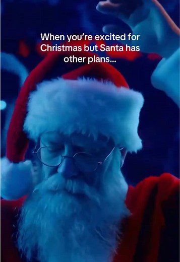What’s Santa up to this Christmas? 🤫🎅 TRACK ID | @djjuste, @Jaxstyle, @Jon - Turn The Lights Off #spinnin #spinninrecords #newmusic #outnow