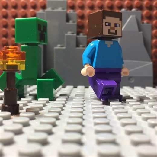 Creeper just wants a hug 🥹😢