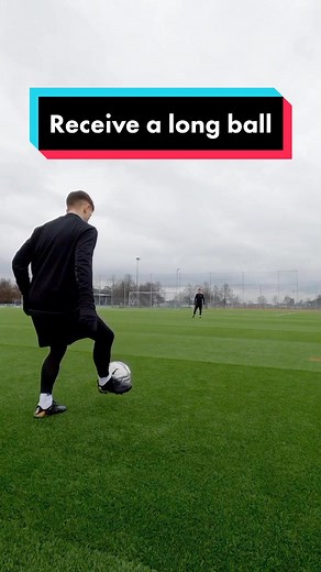 How to Receive a Long Ball in Soccer