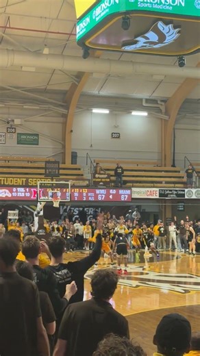 Student Section Clears at WMU V Undefeated Miami #maction