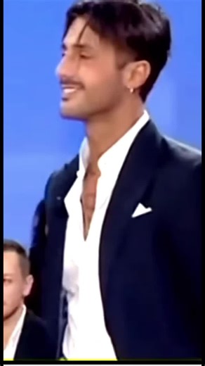 Team Fabrizio Corona o Alfonso signorini? #perte #fabriziocorona #signorini #viral