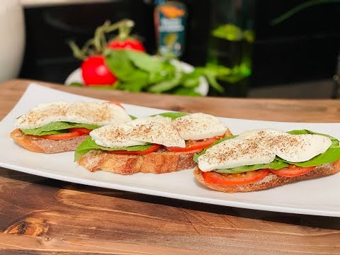 Appetizers | Basil, mozzarella, tomato appetizers