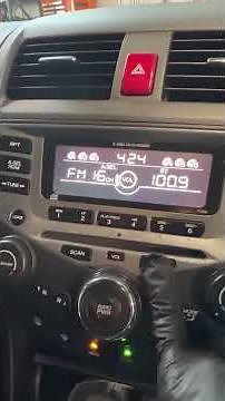 Tutorial to reset clock blinking for your Honda accord euro.