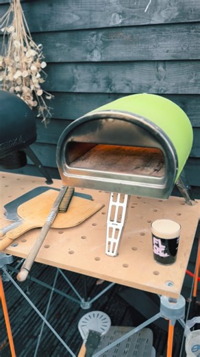 R+R Building and Renovations on Instagram: "@randr_building - the food game 🍕 What an absolute combo for Leo’s Pizza party - the @boratooluk Centipede and 2X @gozney Roccbox’s 👊🏼 #builder #ukbuilder #pizzaparty #boratooluk #bora #gozney #roccbox #gozneyroccbox #pizzaoven #welcometoconstruction"