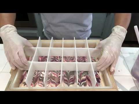 How To Create Awesome Swirls In Your Soap