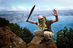 Shemagh (Keffiyeh) Scarf: Why I Travel With One