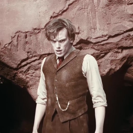 #HENRYCREEL - he was looking a little too good in the finale // #strangerthings5 #henrycreel #henrycreeledit #fyp henry creel edit mr.whatsit edit for you page viral henry creel stranger things 5 finale