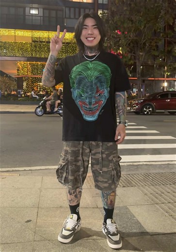 Đang cố gắng nói với thế hệ genz