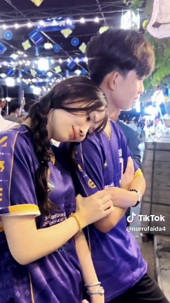 Exploring Cute Moments with Boxi, Jennie, and Pocky