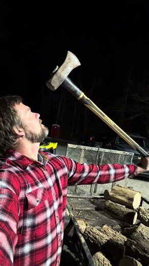 Axe Challeng! Chopping wood for an outdoor wood stove cooking maple syrup. 🍁