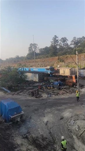 new train loading system 💜❣️❣️❤️‍🔥😃....