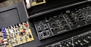 Inside The Behringer D Analog Synthesizer