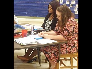 Classroom | Candid Shoeplay #24