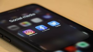 What to Do if He Hasn't Changed His Relationship Status