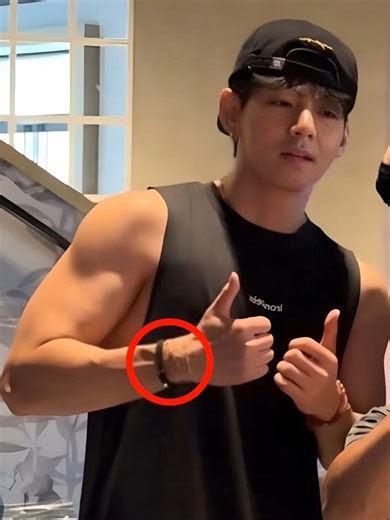 which price of kim taehyung T shirt 🤔 #bigfoot #shorts