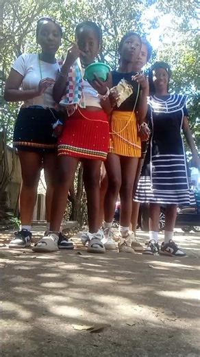 Gabby_E_Red (@gabby_e_red)’s videos with original sound - c