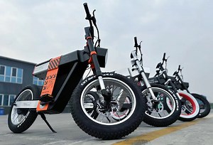 Async A1 Pro Is a Sleek All-Terrain Electric Bike Offering Up to 150 Miles of Range