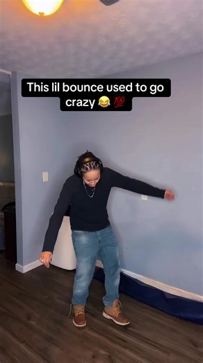 Apparently Pretty Ricky is trending. Promise I used to wait for this music video to come on just to hit this lil bounce…😂 #fypシ #fyp #fyp #viral #viralvideo