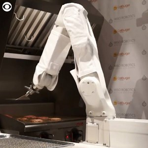Flipping burgers is a hot, greasy job that isn’t very popular with humans. How about with robots? Meet Flippy! After two years of training, the robot premiered Tuesday at a California fast-food restaurant. | BakersfieldNow
