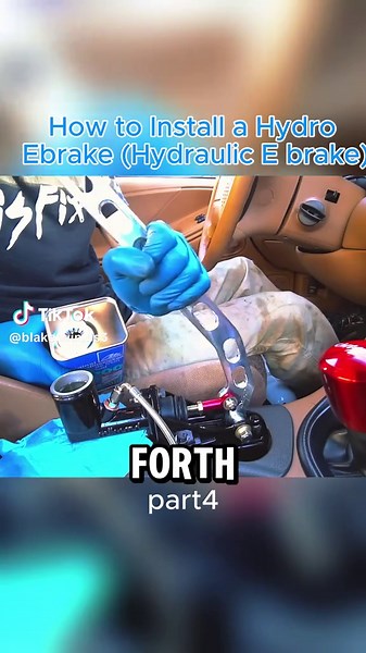 US Mechanic: Car Repair at an American Garage