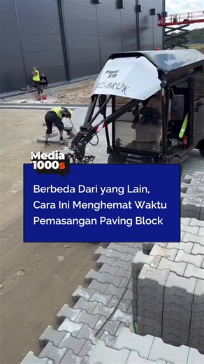 Mesin pemasang paving block merupakan inovasi konstruksi yang dirancang untuk mempercepat proses pemasangan dengan hasil yang lebih presisi. Teknologi ini bekerja menggunakan sistem penjepit mekanis dan tenaga hidrolik untuk mengangkat beberapa paving sekaligus dari palet, lalu meletakkannya langsung di area pemasangan. Dengan sistem tersebut, pola dan jarak antar paving tetap konsisten, sekaligus menghemat waktu dan tenaga kerja. Karena mampu memasang paving dalam jumlah besar dengan cepat, tek