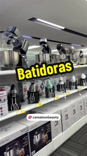 Daka y sus batidoras #daka #parati #fypシ゚viral #caracas Cuenta alterna @camaleonbeauty