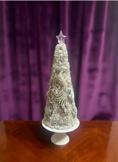 Handmade Vintage Jewelry Christmas Tree: Silver and White Pot Metal and Rhinestones With Stand - Etsy