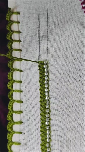 Trendy embroidery pattern Hand embroidery 🪡 tutorial for beginners #handembroidery #beautiful #easyhandembroidery #embroideryart #embroiderypatterns #trishaartofthread #simpleembroidery #reels #simple #embroiderydesigns | Trisha Art