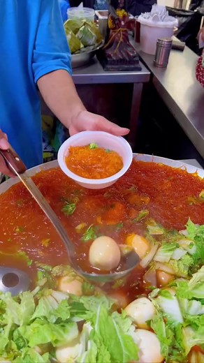 Filipino street food #filipinofood #streetfood #philippines#filipino #traveltok #travel #manila#quiapo #FilipinoFood #PinoyFood #FilipinoCuisine #PinoyCuisine #FilipinoDishes #PinoyDishes #FilipinoFlavors #PinoyFlavors #FilipinoRecipes #PinoyRecipes #FilipinoFoodie #PinoyFoodie #AuthenticFilipinoFood #DeliciousFilipinoFood #YummyPinoyFood #FilipinoStreetFood #PinoyStreetFood #TraditionalFilipinoFood #FilipinoFoodCulture #PinoyFoodCulture | Yummy Filipino Food