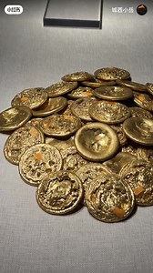 Han Dynasty Treasures: golden cakes collected by museums in Xi 'an, Shaanxi, China # Shaanxi History Museum 🎥：xiaohongshu-城西小岳 | Fantastic China