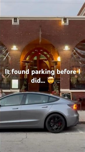 Tesla FSD. No Hands. Busy Downtown. Parallel Parking… 👀