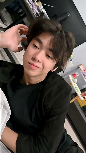 The Joker and Harley Quinn are too sweet together.#joker #cosplay