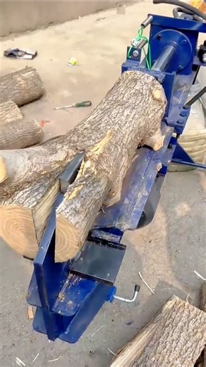 The Process of Splitting Wood Using a Wood Splitter #shorts