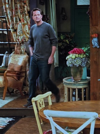 This show is so underrated but so relatables. Friends never fails to make me laugh.#friendstvshow#friendstvofficial#fyp#friends