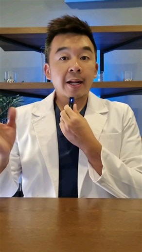 4 Simple Steps To Clearer Skin in Just 7 Days My recommendations for acne-prone skincare: 1) Cleanser: CLEANANCE Cleansing Gel - Gently removes dirt and impurities from the skin. 2) Spot-on Treatment: CLEANANCE Comedomed Anti-Blemish Concentrate - Helps to reduce and prevent acne in just 7 days. 3) SPF: Avène Suncare SPF 50 Fluid with HEV Blue Light Technology - An ultra-broad-spectrum sun filter against UVB, UVA, and blue light up to 450nm to protect against skin aging. 4) Avoid touching your f