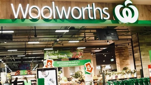 Woolworths brings back 25-cent bags and shoppers are stocking up