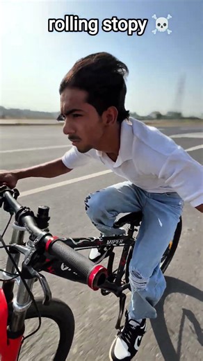 ROLLING STOPY ☠️ IN HIGH' SPEED HIGHWAY 🛣️ DON'T TRY TO THIS STUNT VIDEO// #cycle #cycling #shorts