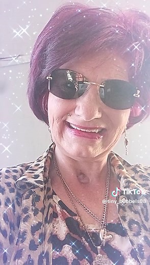 🫧Tiny Bubbles 🫧 (@tiny_bubbels08)’s videos with original sound - Trendyrics