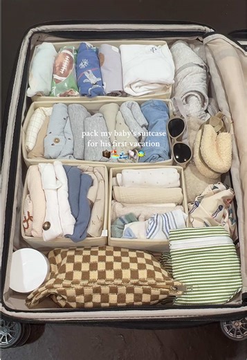 Essential Baby Packing Tips for Family Vacations