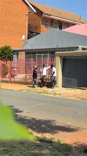 23K views · 827 reactions | Drop the money prank gone wrong  #SAMA28 #fypシ゚viralシfypシ゚viralシalシ | Ivey Blaq | Facebook